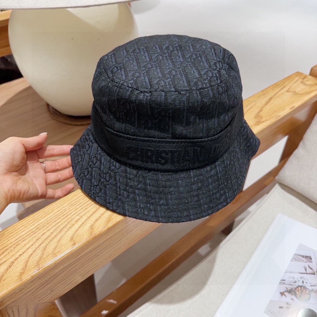 Christian Dior Caps